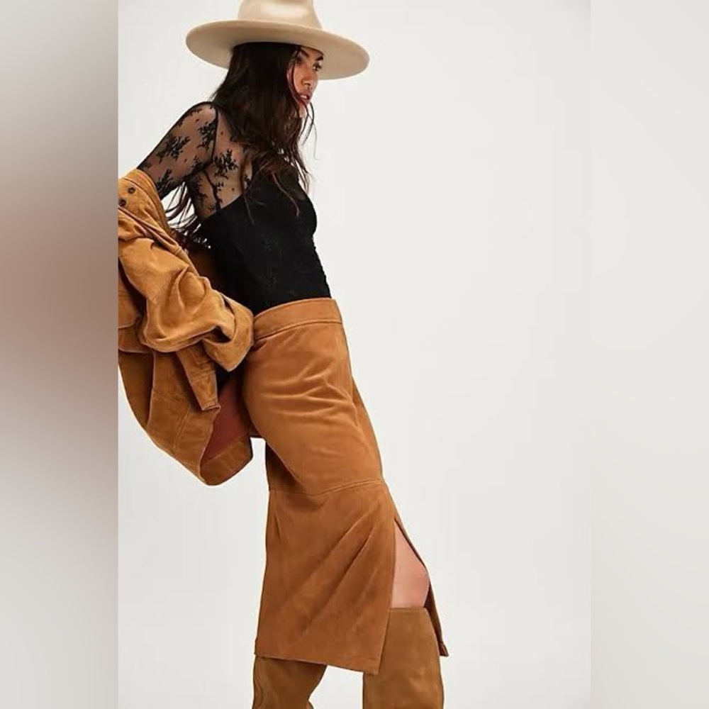 Free people Persuade Me Suede Skirt US2 NWT $228